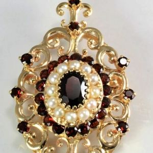 Amazing Beautiful Garnet and Pearl Brooch/ Pendant